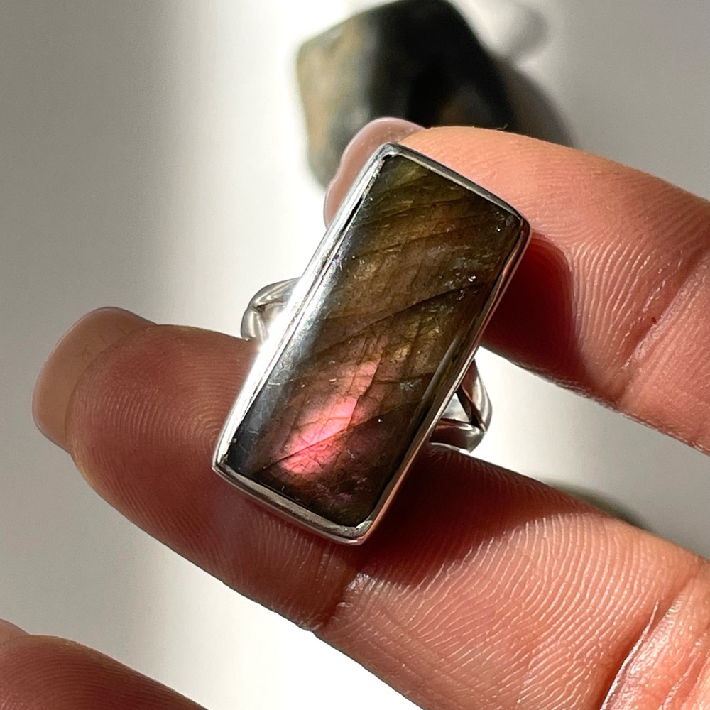 “BOHO” 925 Sterling Silver Natural Labradorite Ring | adjustable Ring - Picture 13 of 16